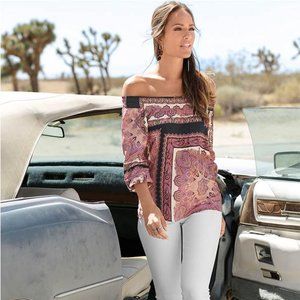 NEW Venus top